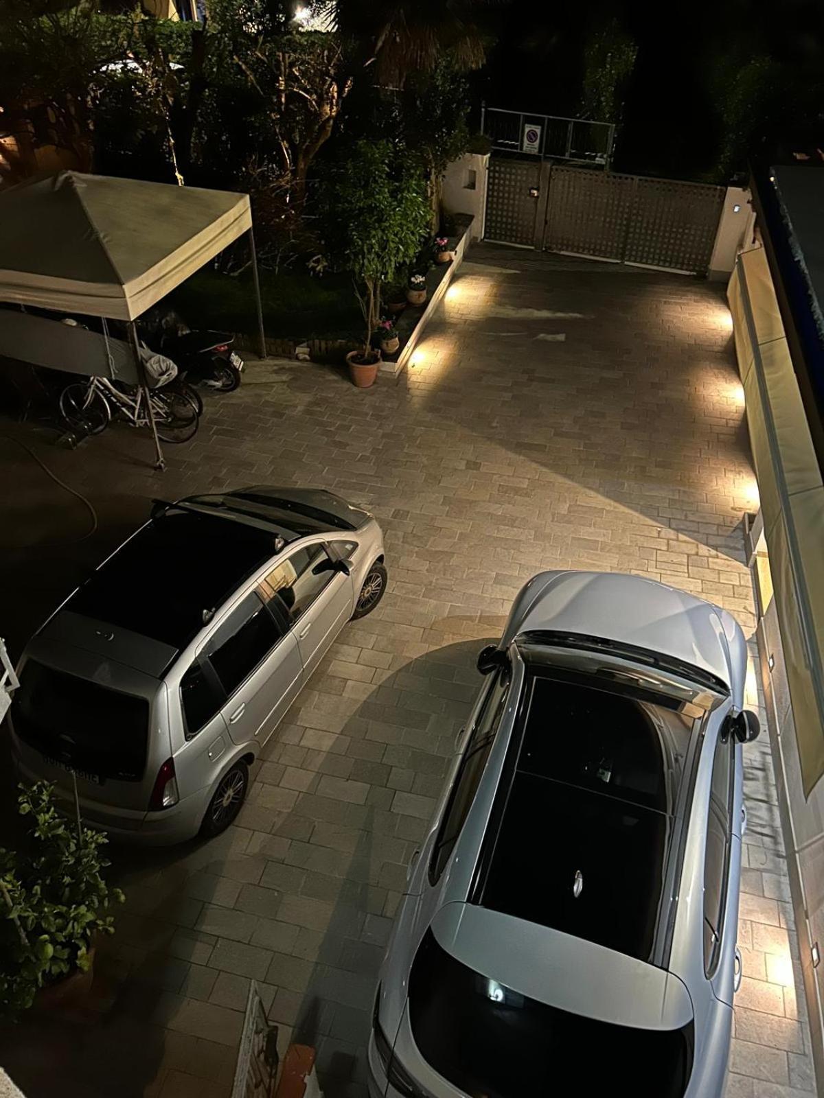 Happy King Apartment Lido di Camaiore Exterior photo